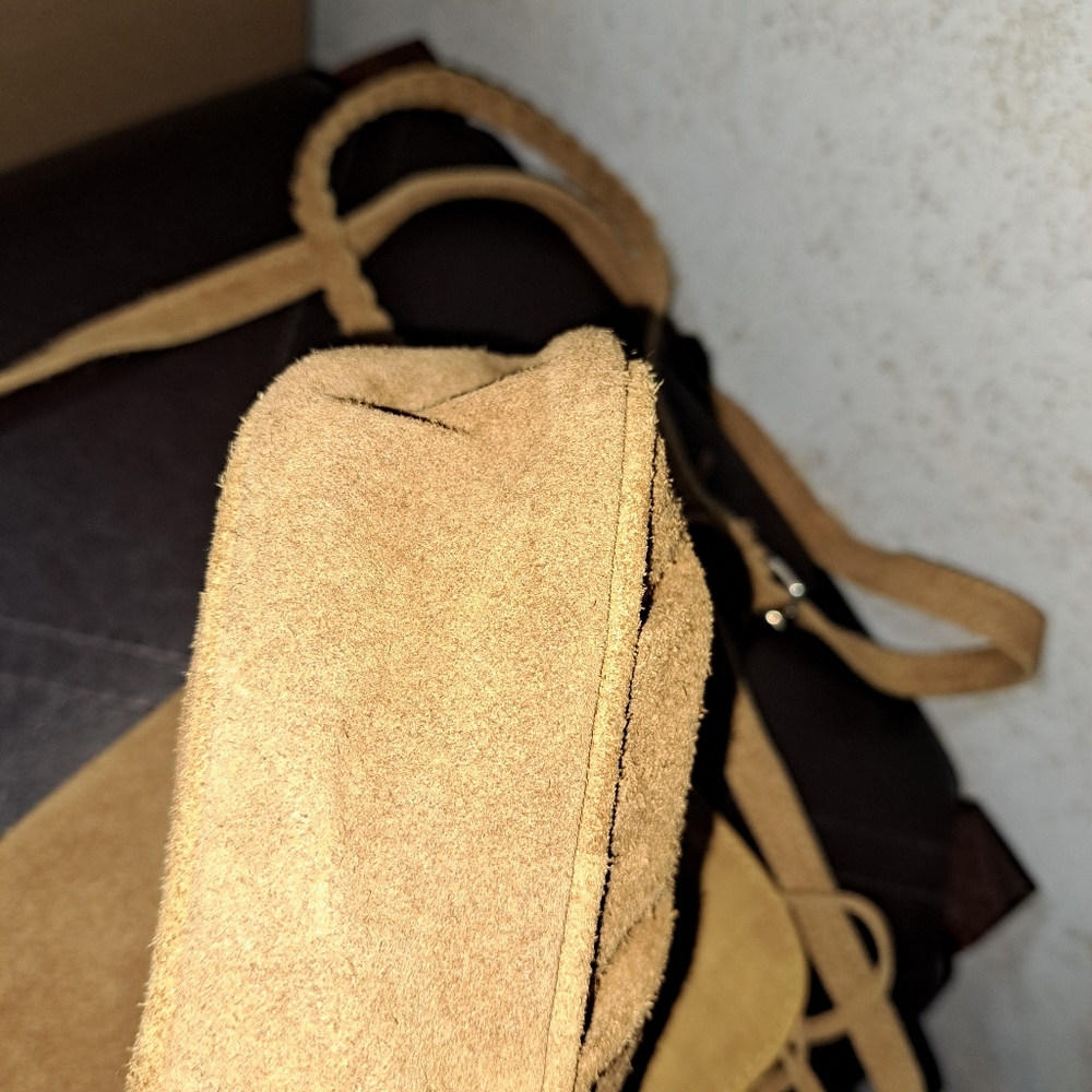 #070 MO & Co Fringe Tan Saddle/Crossbody Bag - Picture 7 of 10